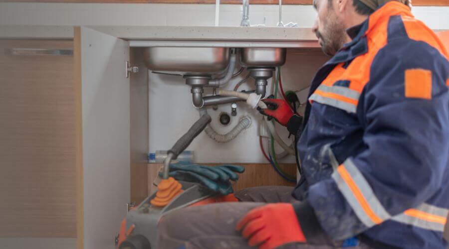 Leak Detection in Collins, IA